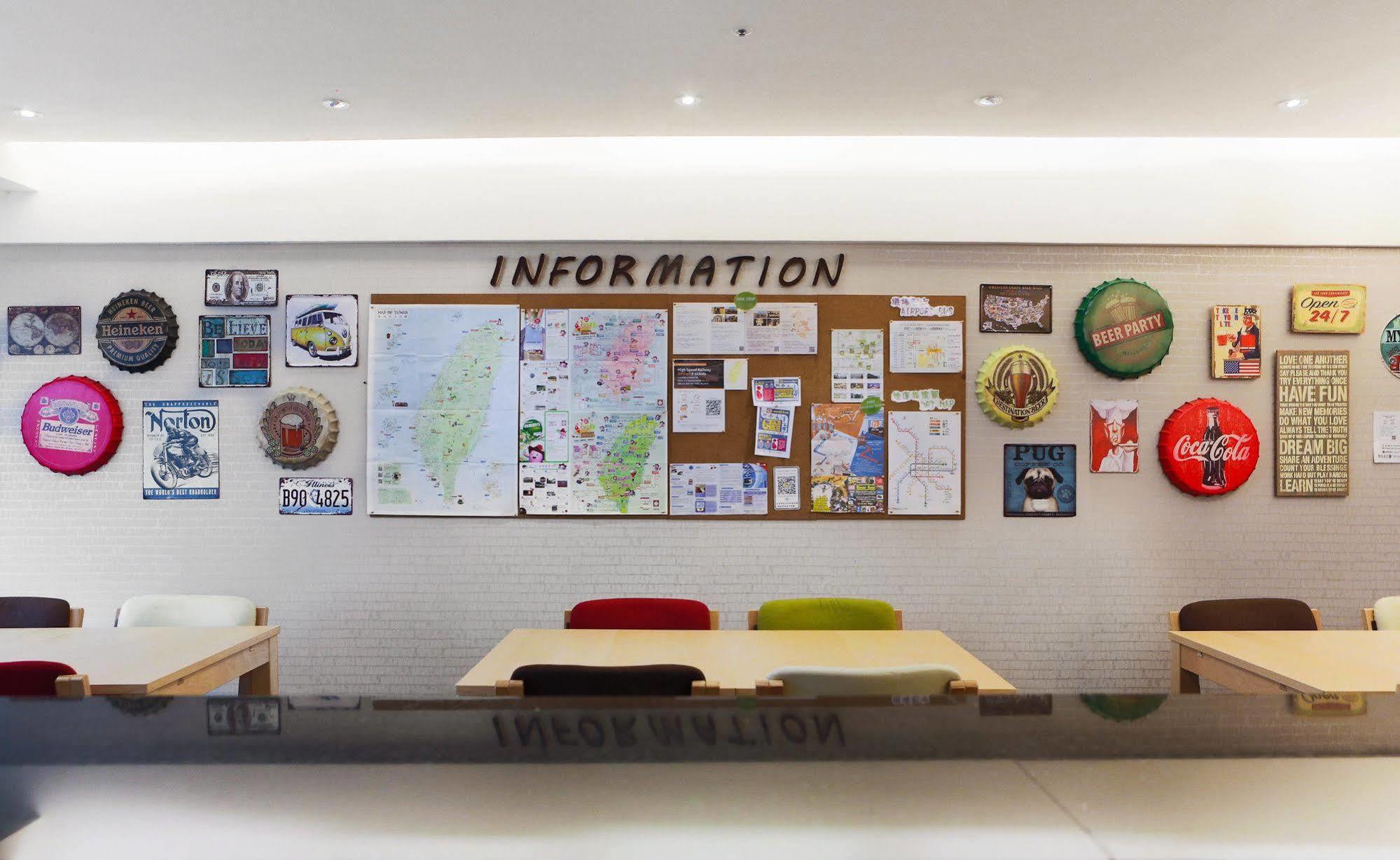 Sleepy Dragon Hostel Taipei Exterior photo